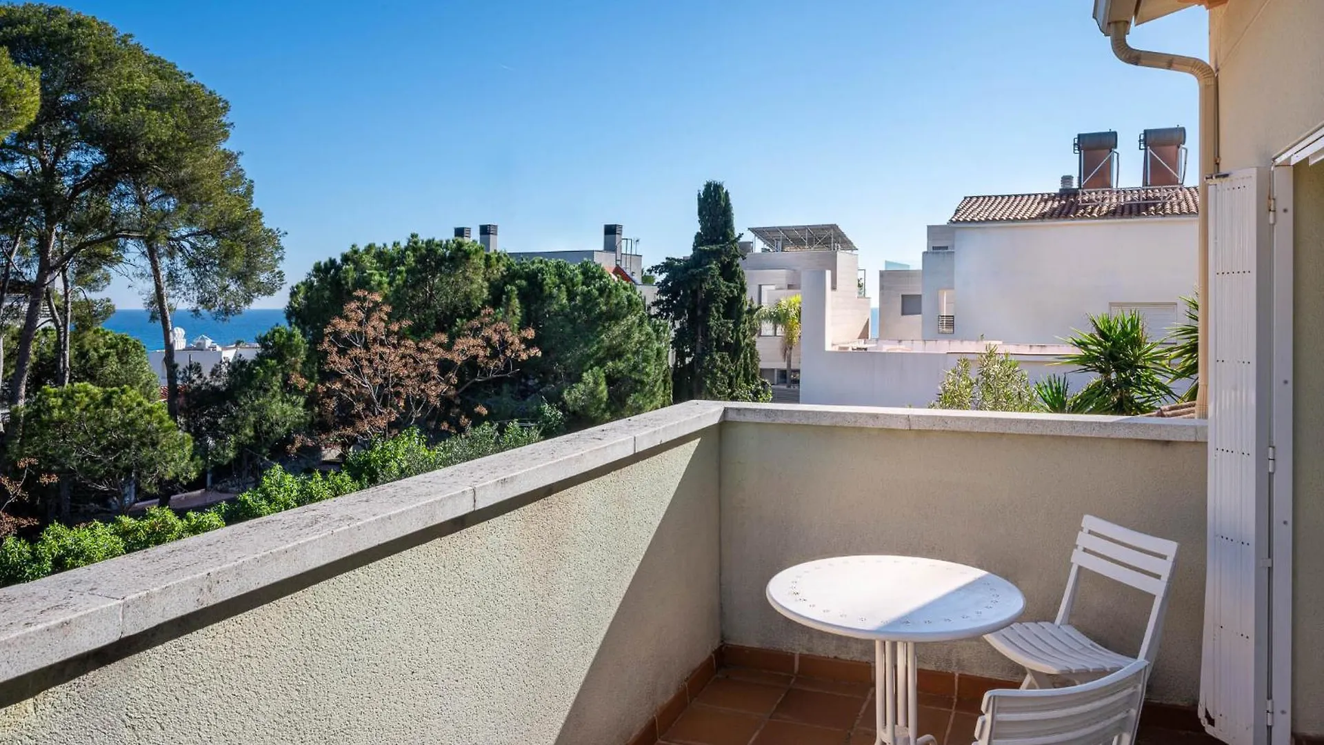 Holiday home At012 Piscina Privada, Muy Bien Equipado, La Playa A 250 Metros Villa Torredembarra